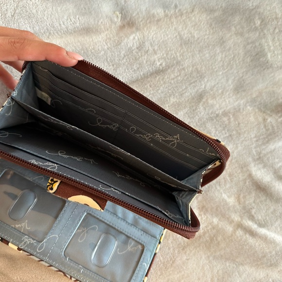 Quilted Wallet - Picture 4 of 4